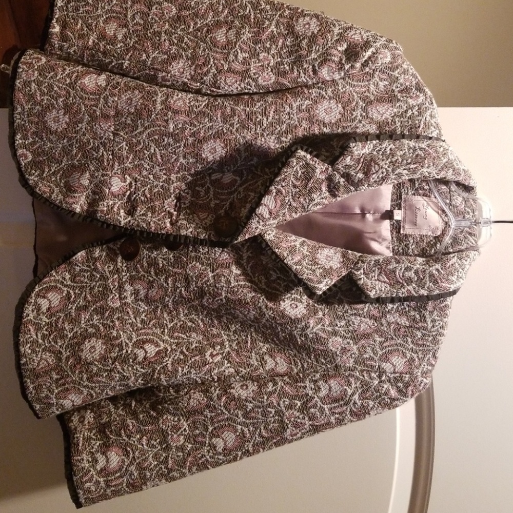 Young Essence Jacket